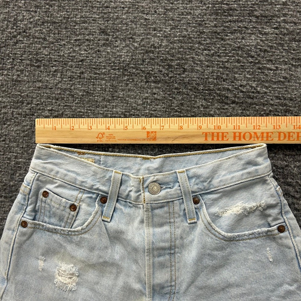 U Collection Denim Shorts Womens Size 44 Light Wash Embroidered Raw Hem Casual